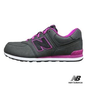 New Balance Women's Sneakers - Black and Pink